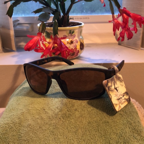 - Sunglasses 🕶️ (Panama Jack) - Picture 7 of 7